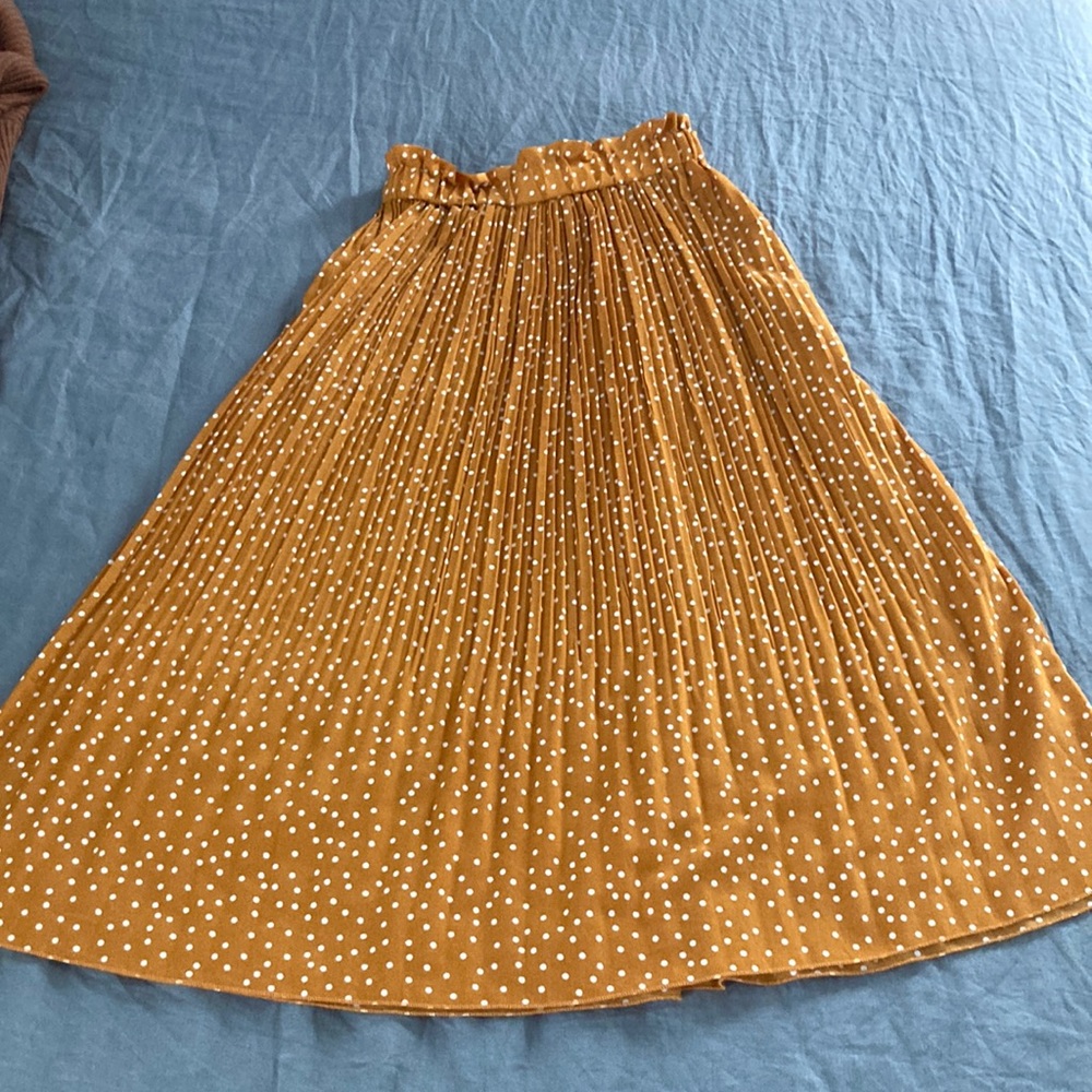 Pleated skirt